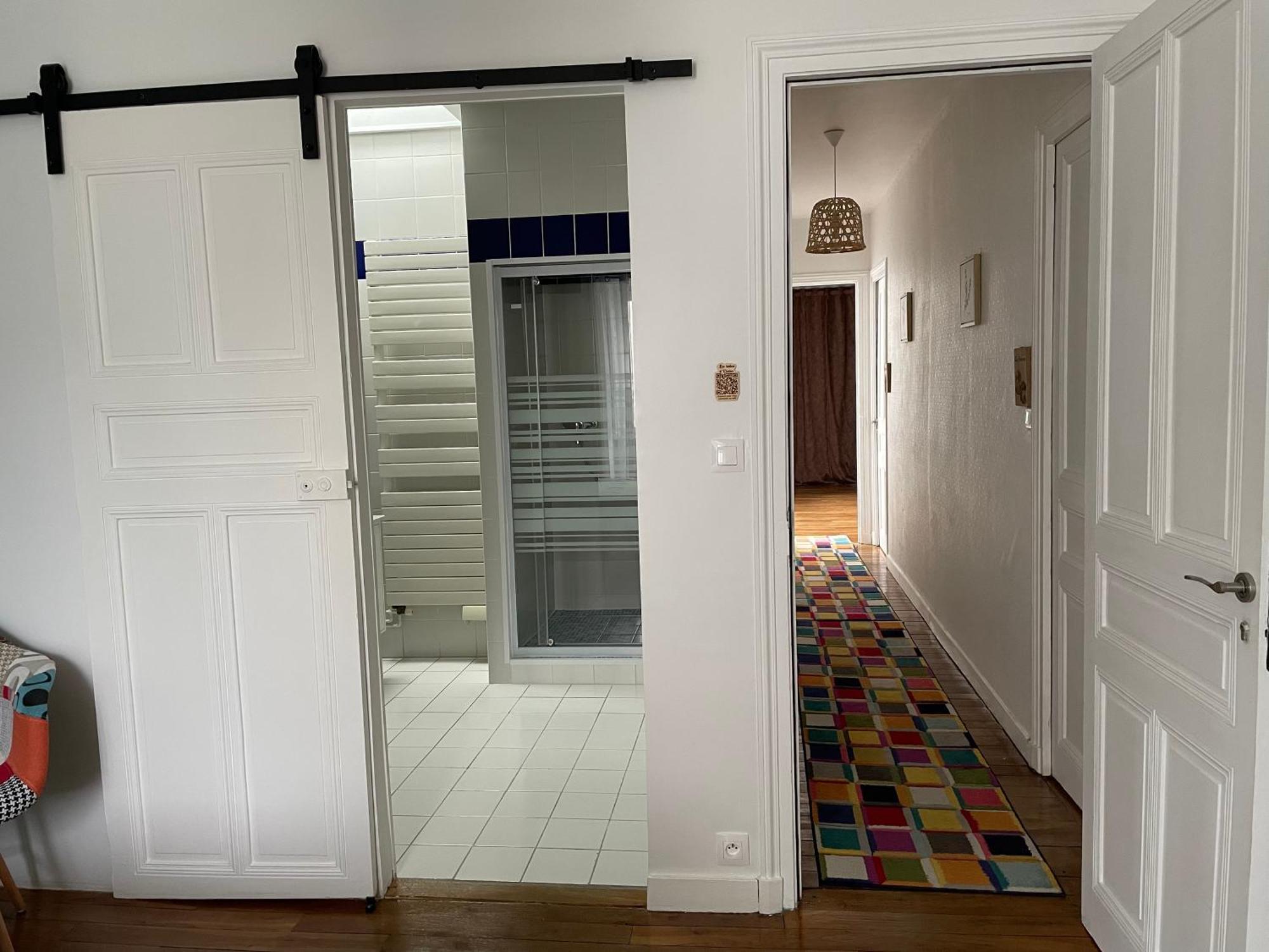 Les Hotes D'Eloise Laon Esterno foto