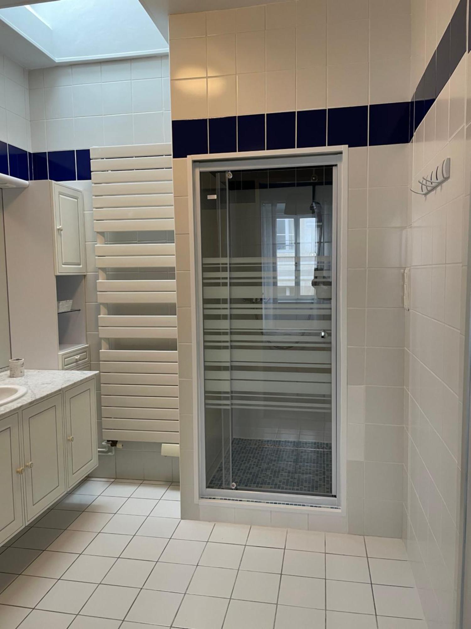 Les Hotes D'Eloise Laon Esterno foto